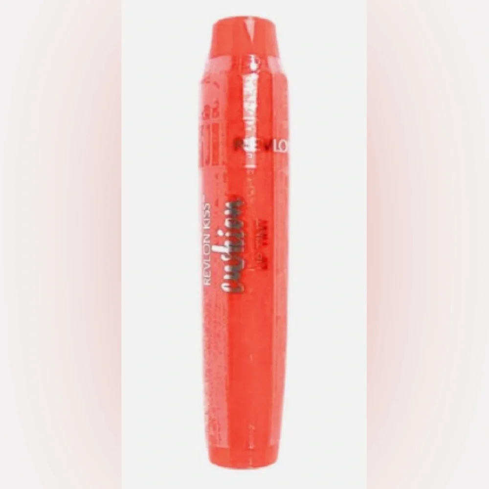 NWT Revlon Kiss Cushion Lip Tint High End Coral 250